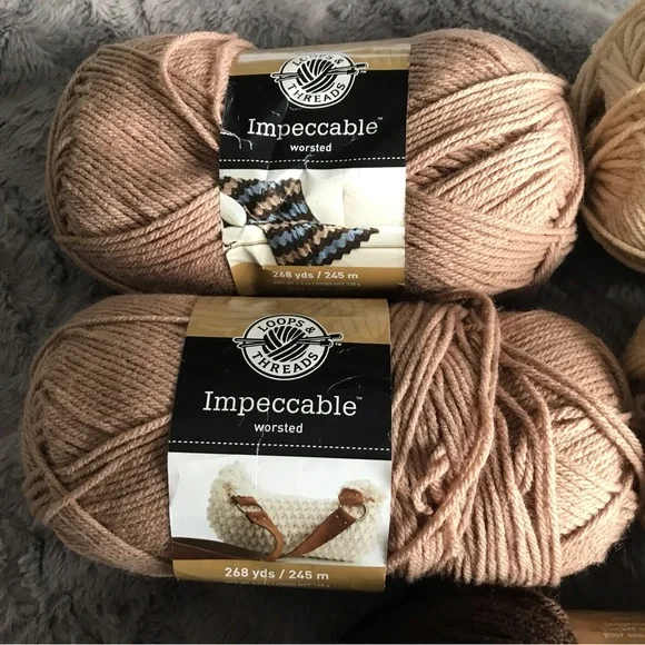 Loops & Threads Impeccable Worsted Yarn Bundle - Picture 3 of 9
